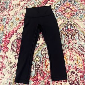 Lululemon Leggings Size 2 Fast and Free 23 in